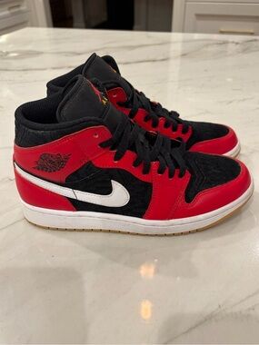 Air Jordan 1 Mid SE GS “Motorsport”- Youth Boys 7